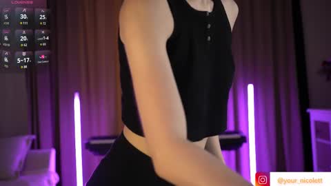 Snapshot of lady_nicolett chatting on October 29, 6:59 am lady_nicolett online show from October 29, 6:59 am