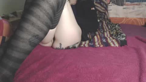 Snapshot of lady_simone chatting on February 15, 11:39 am lady_simone online show from February 15, 11:39 am