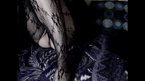 Snapshot of lady_simone chatting on November 7, 12:43 am lady_simone online show from November 7, 12:43 am