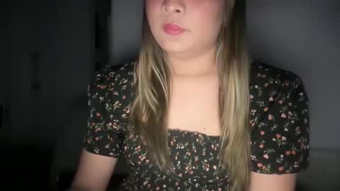 Aria online show from December 1, 6:30 pm