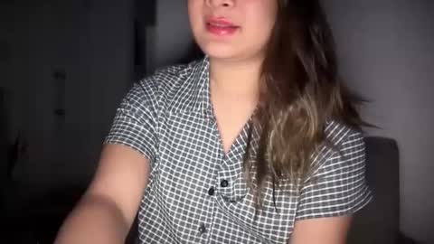 Aria online show from January 1, 4:39 pm