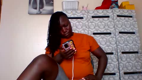 lindah32 online show from December 21, 12:16 pm