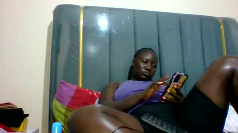 lindah32 online show from December 22, 7:21 pm