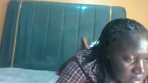 lindah32 online show from October 10, 6:51 pm