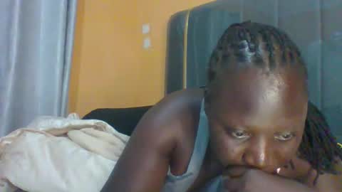 lindah32 online show from November 18, 4:33 pm