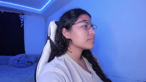  Lady  online show from December 29, 12:30 am