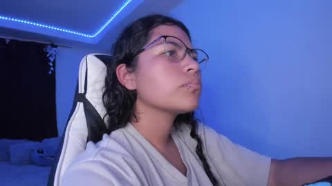  Lady  online show from December 29, 4:05 am