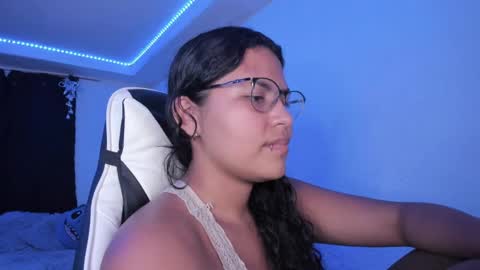  Lady  online show from December 30, 3:03 am