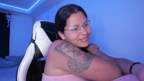  Lady  online show from January 16, 7:49 am