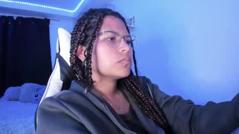  Lady  online show from February 18, 3:10 am