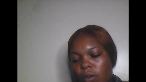 Snapshot of ladyviviana2 chatting on November 29, 12:19 pm Vivy online show from November 29, 12:19 pm