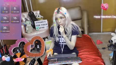 Snapshot of laflakita21 chatting on December 5, 11:29 pm Skinnygirl online show from December 5, 11:29 pm