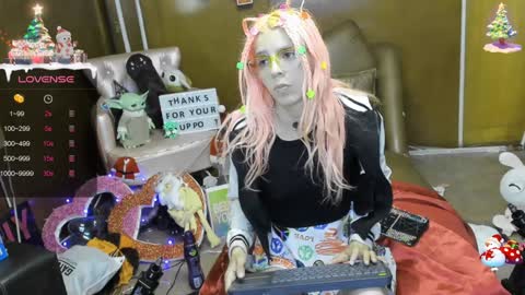 Snapshot of laflakita21 chatting on January 7, 1:28 am Skinnygirl online show from January 7, 1:28 am