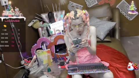 Snapshot of laflakita21 chatting on February 6, 12:43 am Skinnygirl online show from February 6, 12:43 am