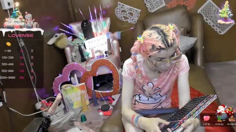 Snapshot of laflakita21 chatting on February 6, 3:48 am Skinnygirl online show from February 6, 3:48 am