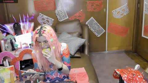 Snapshot of laflakita21 chatting on February 6, 11:15 pm Skinnygirl online show from February 6, 11:15 pm