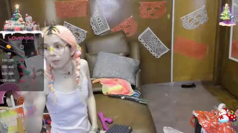 Snapshot of laflakita21 chatting on February 12, 4:23 am Skinnygirl online show from February 12, 4:23 am