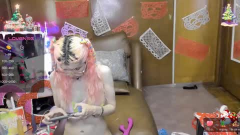 Snapshot of laflakita21 chatting on February 13, 3:39 am Skinnygirl online show from February 13, 3:39 am