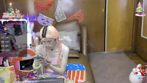 Snapshot of laflakita21 chatting on February 25, 4:14 am Skinnygirl online show from February 25, 4:14 am