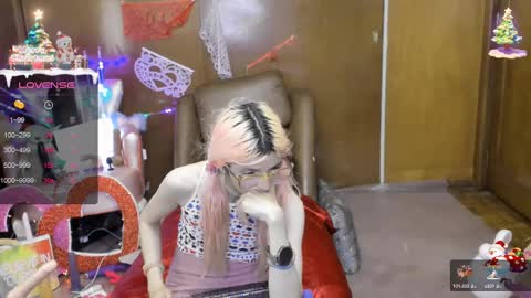 Snapshot of laflakita21 chatting on March 3, 10:52 pm Skinnygirl online show from March 3, 10:52 pm