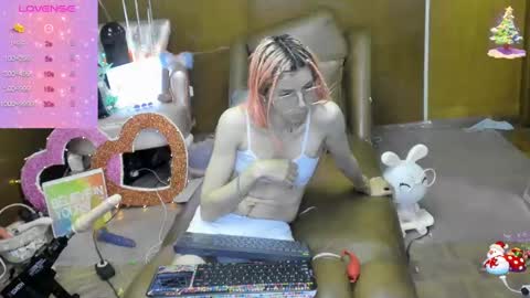 Snapshot of laflakita21 chatting on September 27, 2:16 am Skinnygirl online show from September 27, 2:16 am