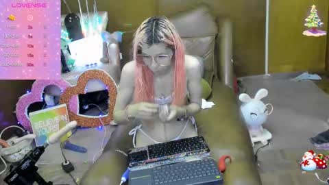 Snapshot of laflakita21 chatting on October 8, 12:08 am Skinnygirl online show from October 8, 12:08 am