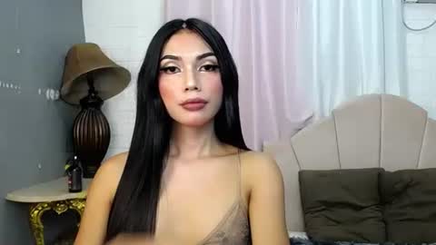Snapshot of lahermosa_manika69 chatting on March 12, 1:58 am MANIKA online show from March 12, 1:58 am