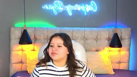    online show from December 14, 3:36 pm