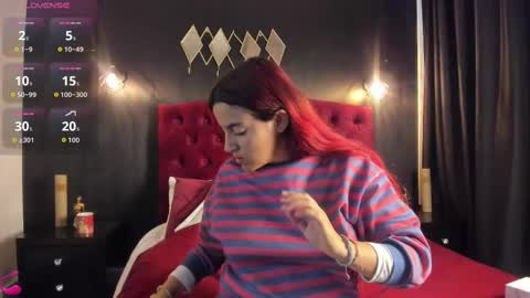 Snapshot of laia_jonees chatting on September 18, 12:29 pm Laia online show from September 18, 12:29 pm