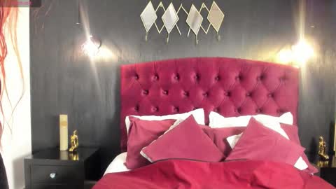 Snapshot of laia_jonees chatting on September 21, 12:40 pm Laia online show from September 21, 12:40 pm