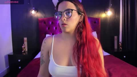 Snapshot of laia_jonees chatting on October 28, 1:14 pm Laia online show from October 28, 1:14 pm