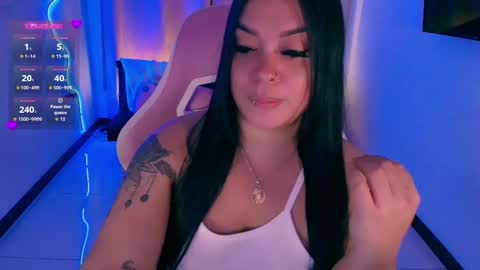 lalablack1_ online show from October 24, 1:13 am