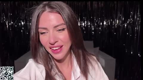 Ellina online show from December 6, 9:24 pm