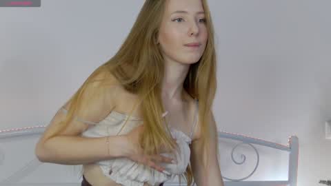 Liana online show from January 1, 5:11 pm