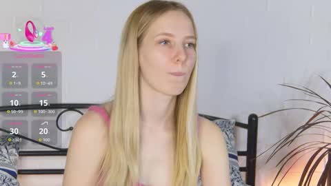 Liana online show from November 20, 9:14 pm