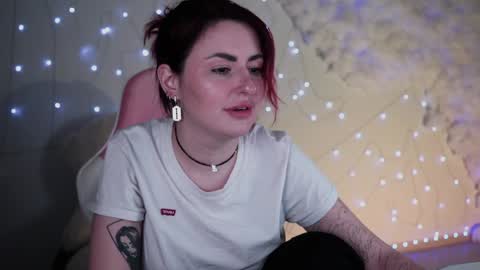 Snapshot of lana__may chatting on December 20, 5:40 pm just call me Lana and her security online show from December 20, 5:40 pm