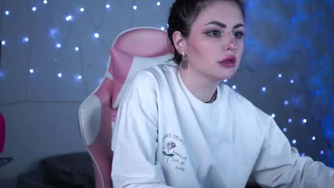 Snapshot of lana__may chatting on March 9, 11:58 am just call me Lana and her security online show from March 9, 11:58 am