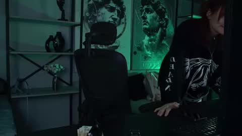 Snapshot of lana__may chatting on September 19, 11:33 am just call me Lana and her security online show from September 19, 11:33 am