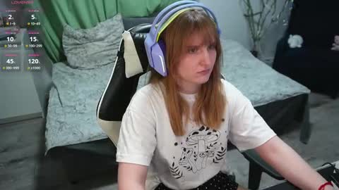 Snapshot of lana_del_kay chatting on February 22, 11:13 pm Kay online show from February 22, 11:13 pm