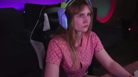 Snapshot of lana_del_kay chatting on September 30, 8:58 pm Kay online show from September 30, 8:58 pm