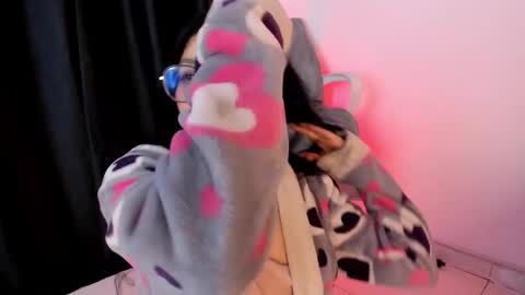 ... .          . ... online show from January 25, 6:46 pm