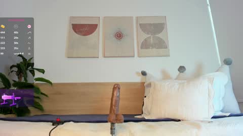 lana_kane_ online show from December 16, 2:27 pm