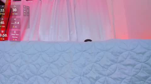 Snapshot of lanaa_paul1 chatting on October 9, 8:29 pm emma online show from October 9, 8:29 pm