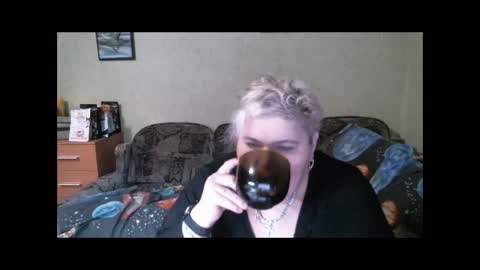 lanacat555 online show from February 3, 10:00 pm