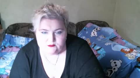 lanacat555 online show from February 6, 9:38 pm