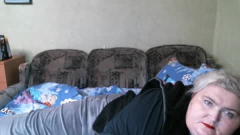 lanacat555 online show from February 11, 8:10 pm