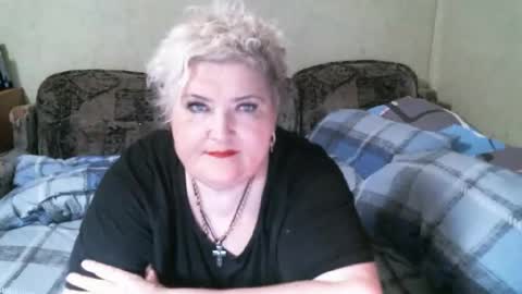 lanacat555 online show from September 13, 11:15 pm