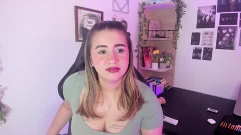 lanaherondale_ online show from September 15, 7:58 pm