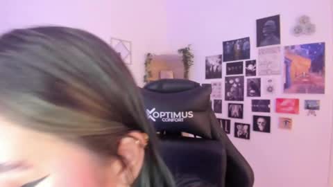 lanaherondale_ online show from October 30, 9:59 pm