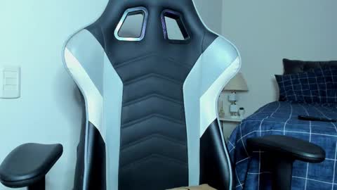 Lanna online show from February 11, 1:41 am